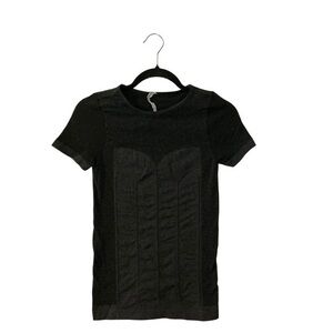 Fabletics Women's Black Short Sleeve Activewear Tee